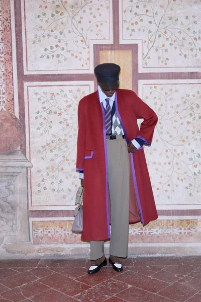 Look 37